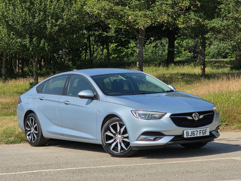 VAUXHALL INSIGNIA