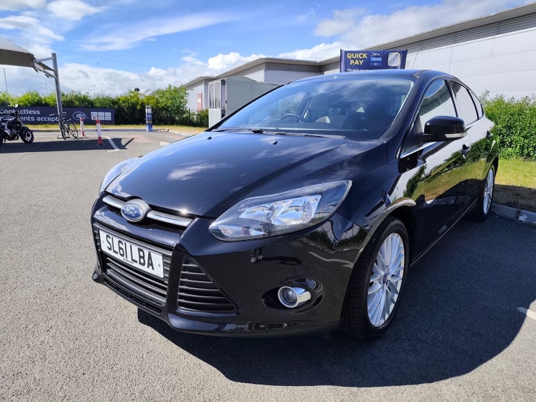 FORD FOCUS