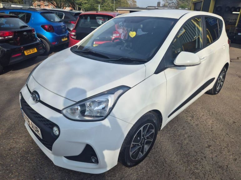 HYUNDAI I10