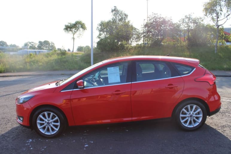 FORD FOCUS