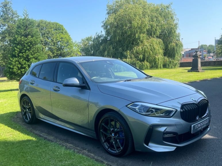 BMW 1 SERIES