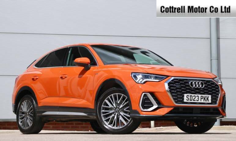 AUDI Q3