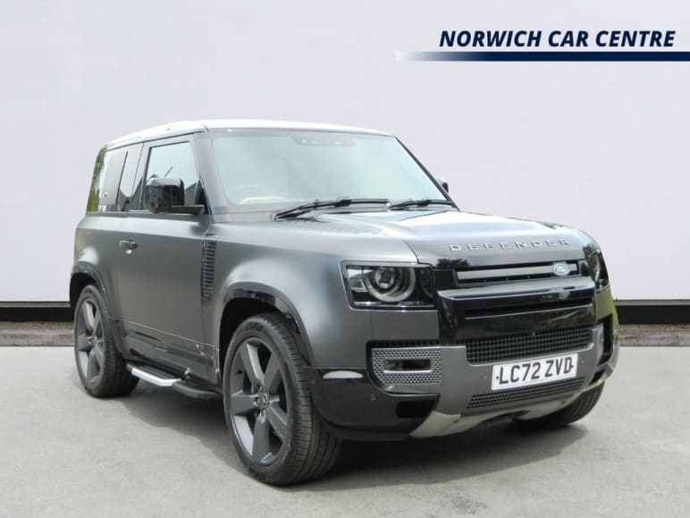 LAND ROVER DEFENDER