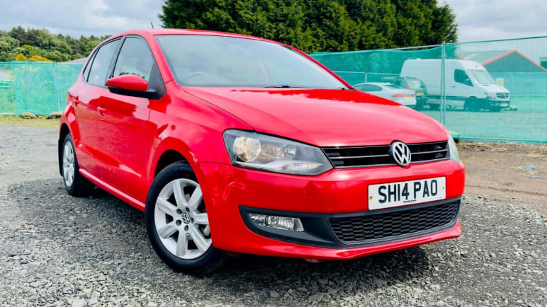 VOLKSWAGEN POLO