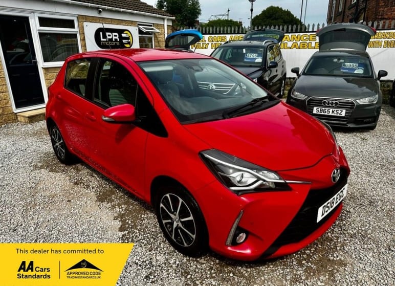 TOYOTA YARIS