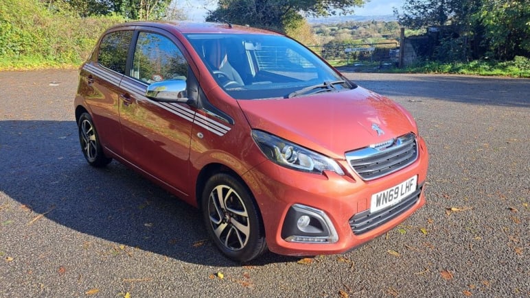 PEUGEOT 108