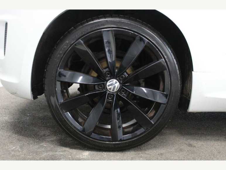 2.0 TDI BlueMotion Tech R-Line Black Edition Euro