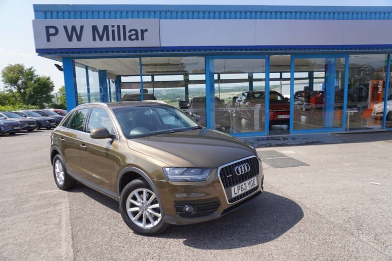 AUDI Q3