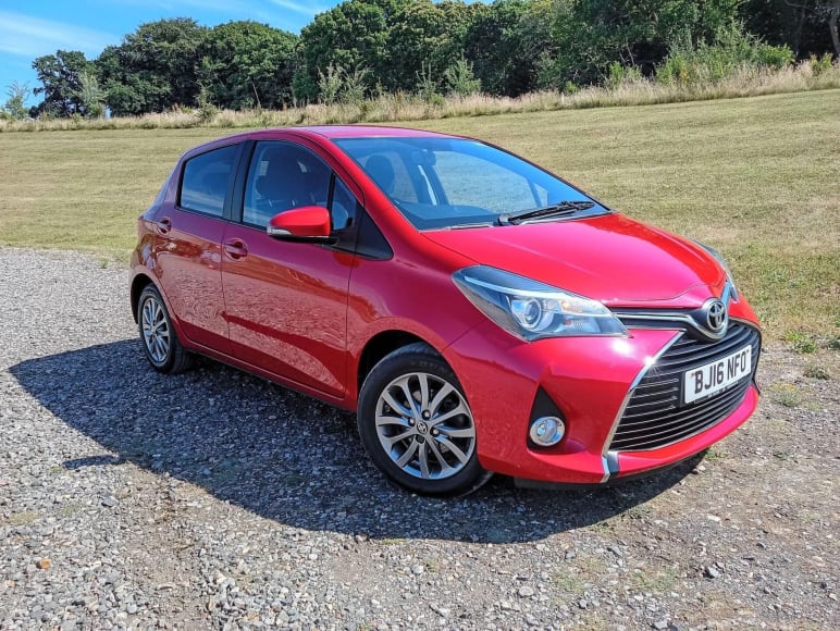 TOYOTA YARIS