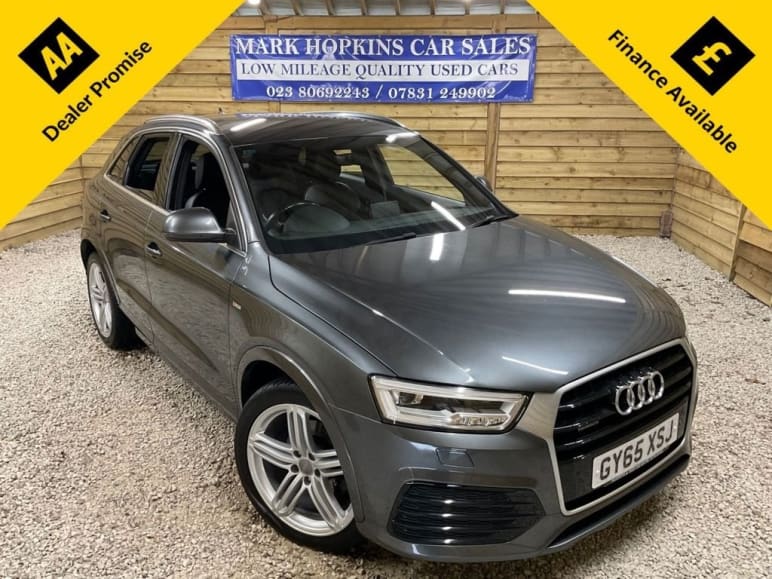 AUDI Q3