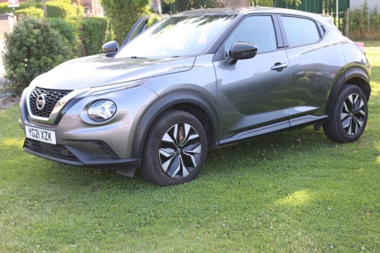 NISSAN JUKE