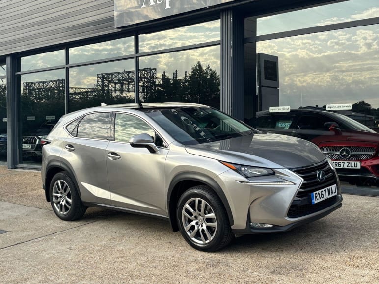LEXUS NX
