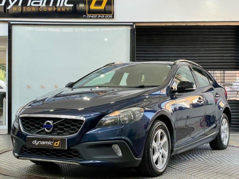 VOLVO V40