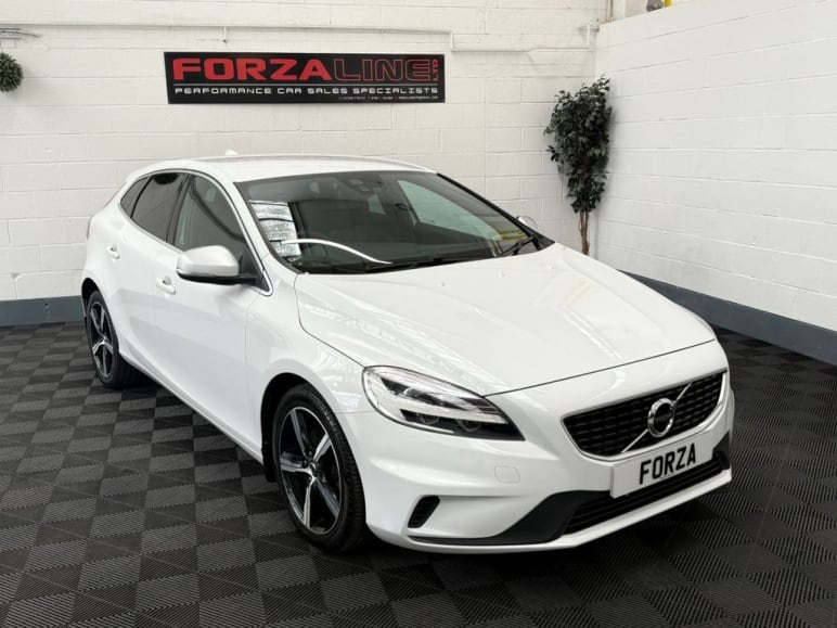 VOLVO V40