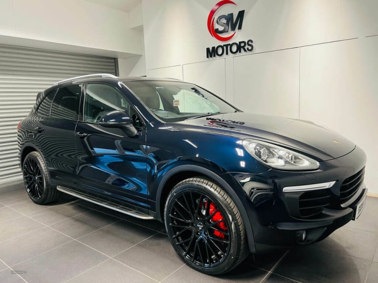 PORSCHE CAYENNE