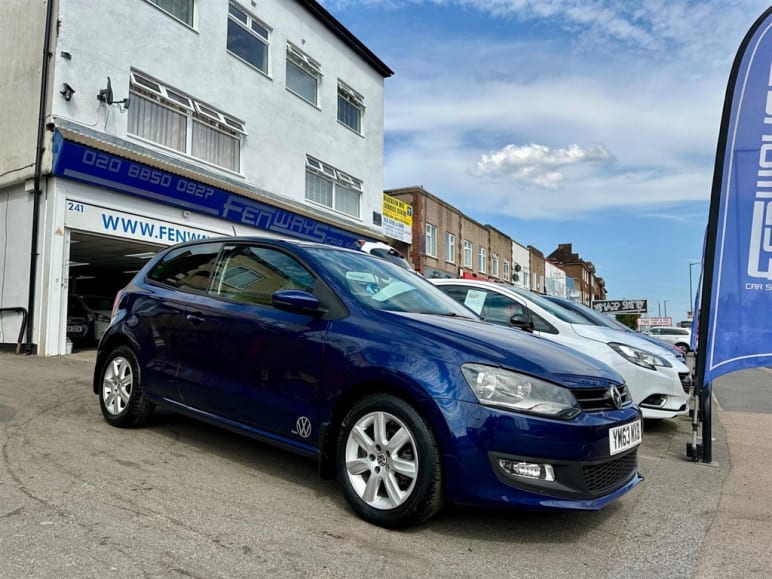 VOLKSWAGEN POLO