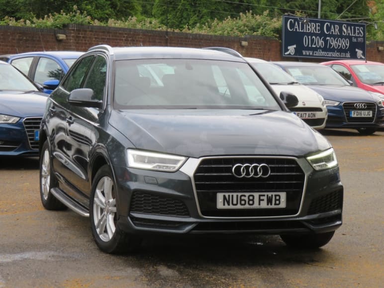 AUDI Q3