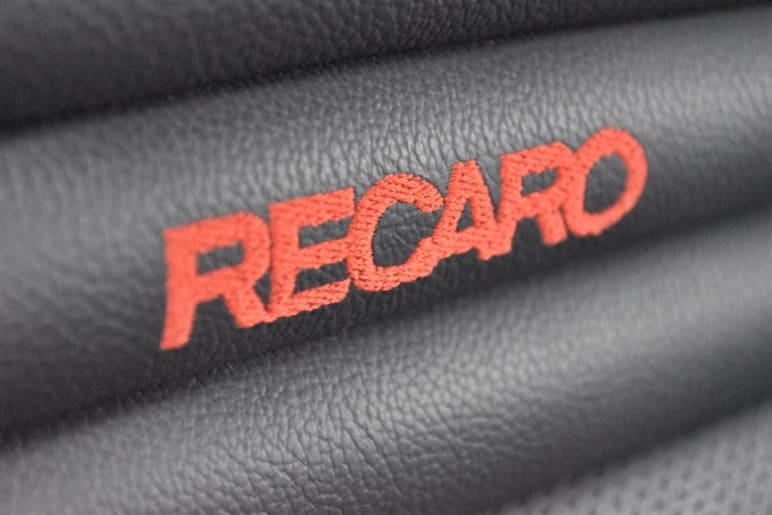 3.8 V6 Recaro Auto 4WD Euro 6 2dr