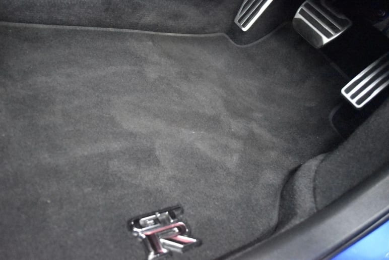 3.8 V6 Recaro Auto 4WD Euro 6 2dr