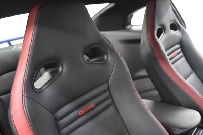 3.8 V6 Recaro Auto 4WD Euro 6 2dr