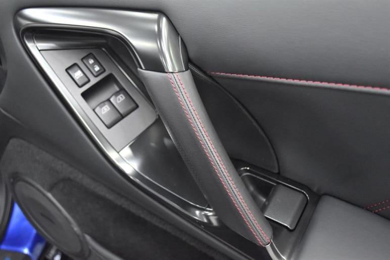 3.8 V6 Recaro Auto 4WD Euro 6 2dr