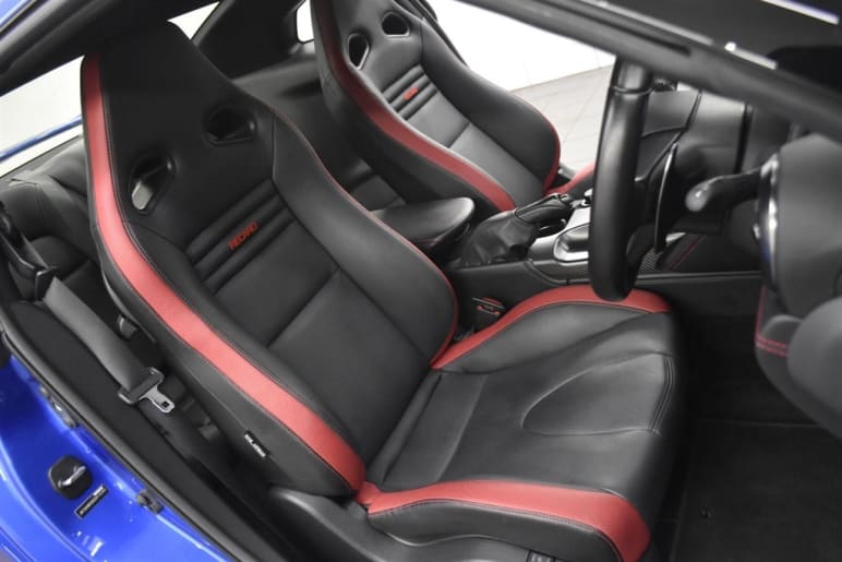 3.8 V6 Recaro Auto 4WD Euro 6 2dr