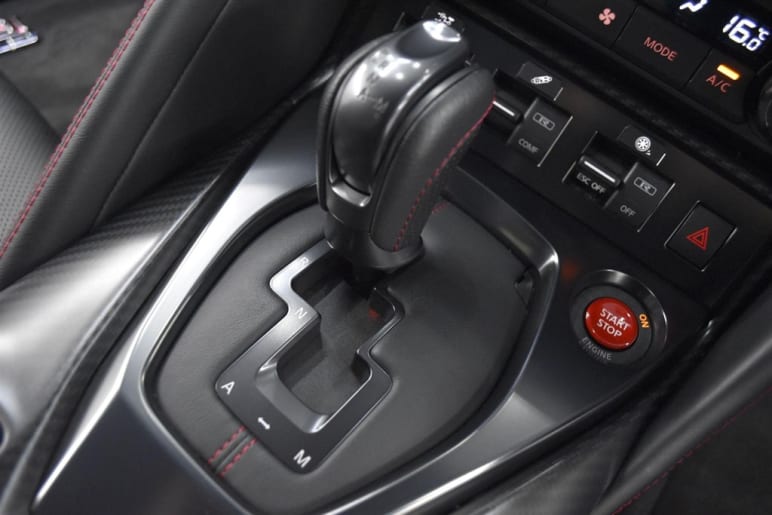 3.8 V6 Recaro Auto 4WD Euro 6 2dr