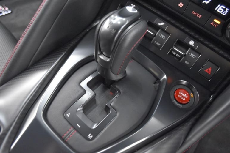 3.8 V6 Recaro Auto 4WD Euro 6 2dr