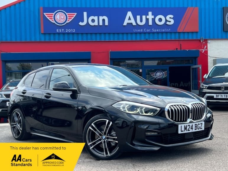 BMW 1 SERIES