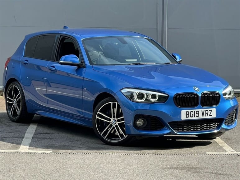 BMW 1 SERIES