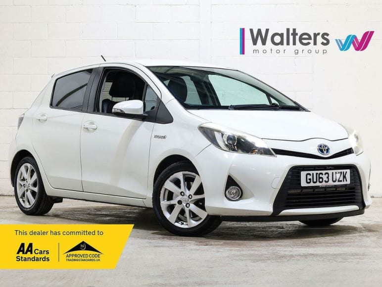TOYOTA YARIS
