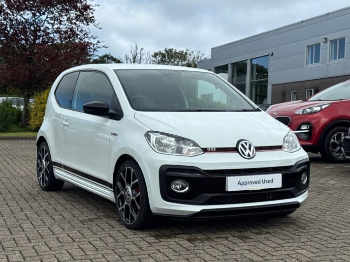 VOLKSWAGEN UP