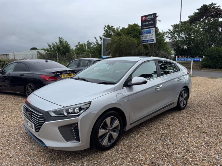 HYUNDAI IONIQ