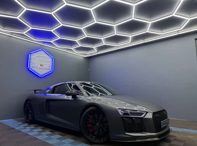 Audi R8