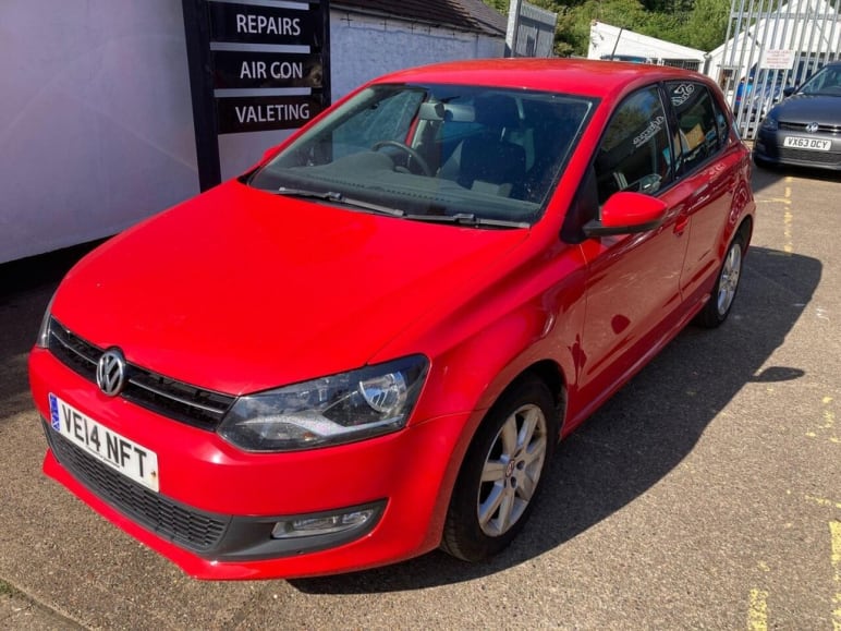 VOLKSWAGEN POLO