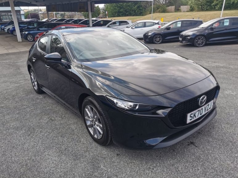 MAZDA 3