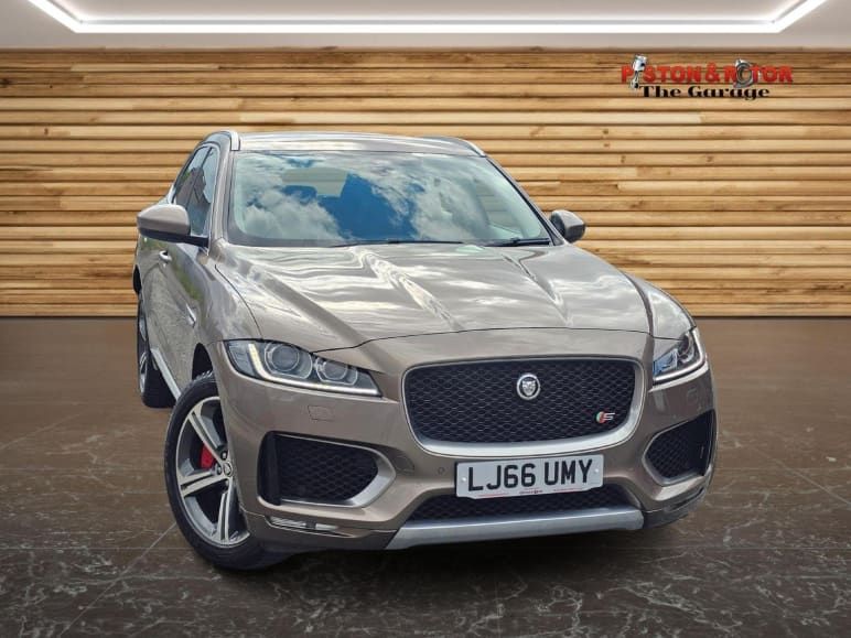 JAGUAR F-PACE