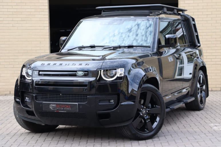 LAND ROVER DEFENDER