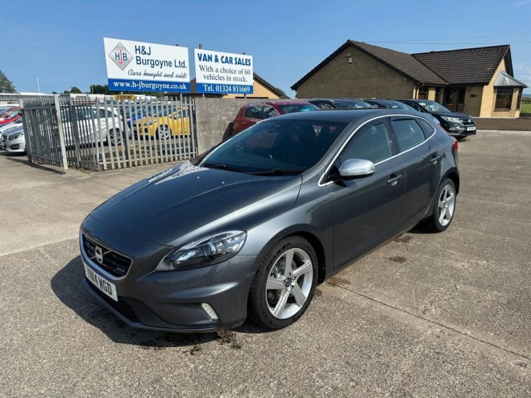 VOLVO V40