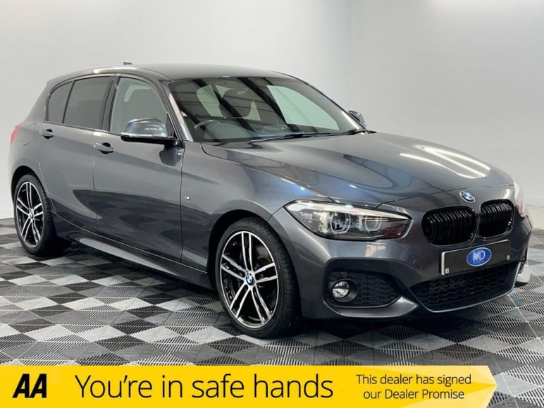 BMW 1 SERIES