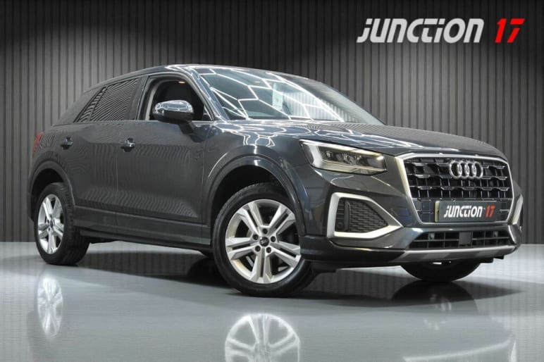 AUDI Q2