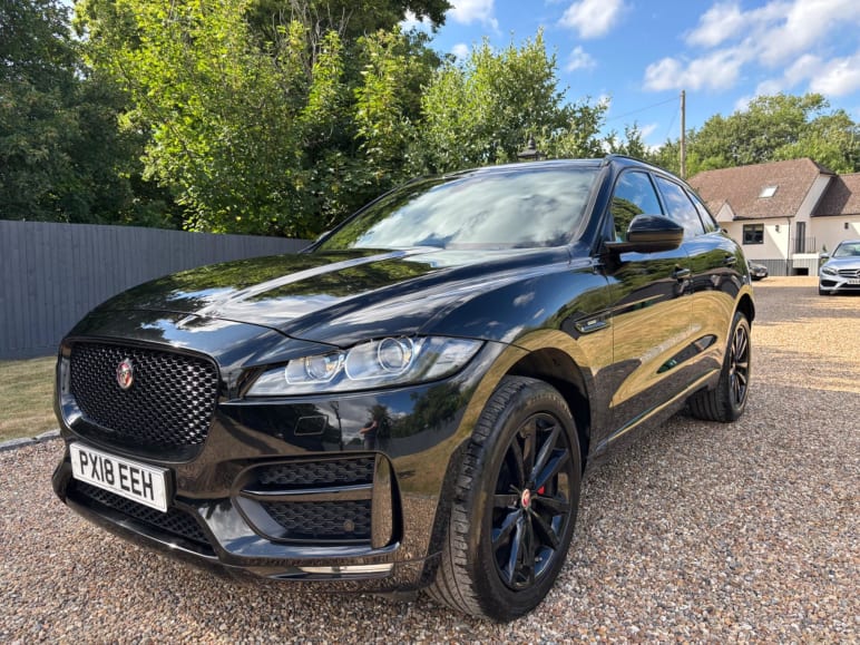 JAGUAR F-PACE