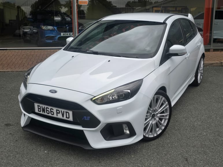 FORD FOCUS RS