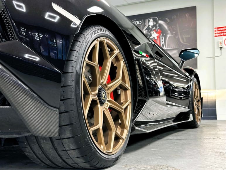 SVJ LP 770-4 Semi-Auto 4WD