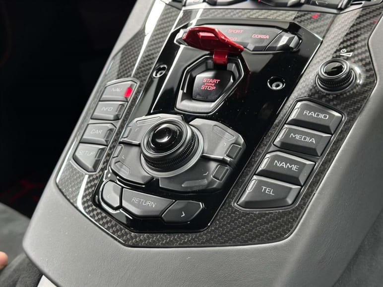 SVJ LP 770-4 Semi-Auto 4WD