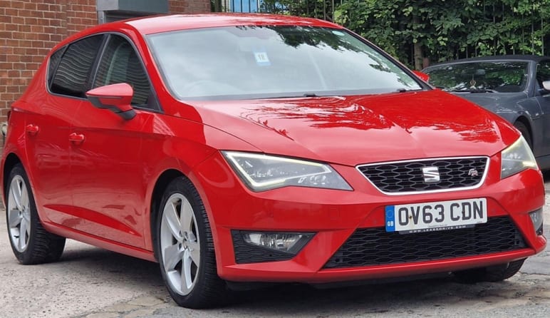 SEAT LEON
