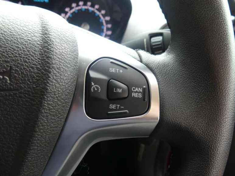 1.5 TDCi Zetec 5dr