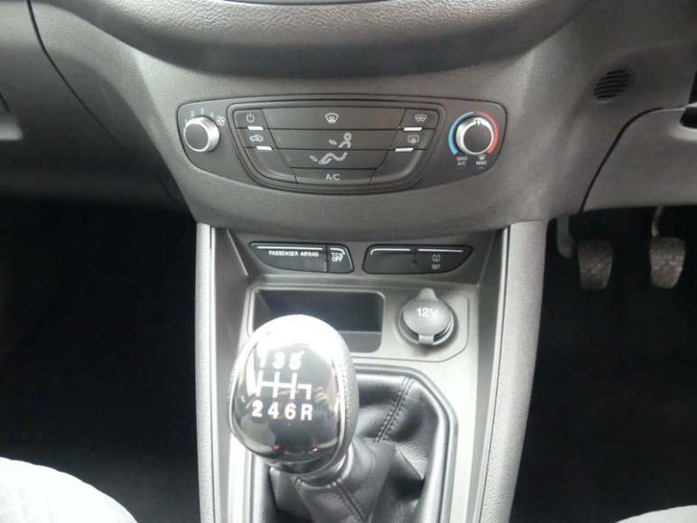 1.5 TDCi Zetec 5dr