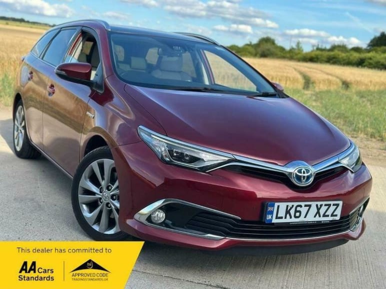 TOYOTA AURIS
