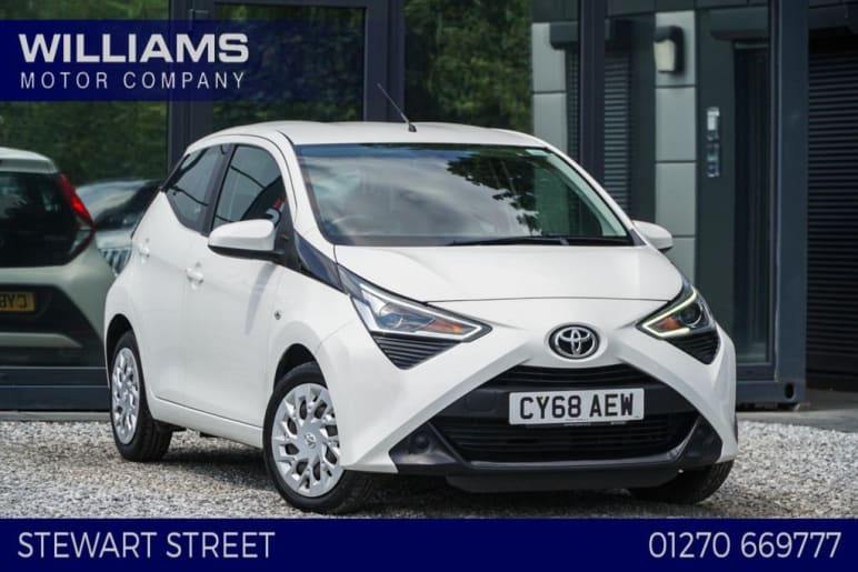 TOYOTA AYGO